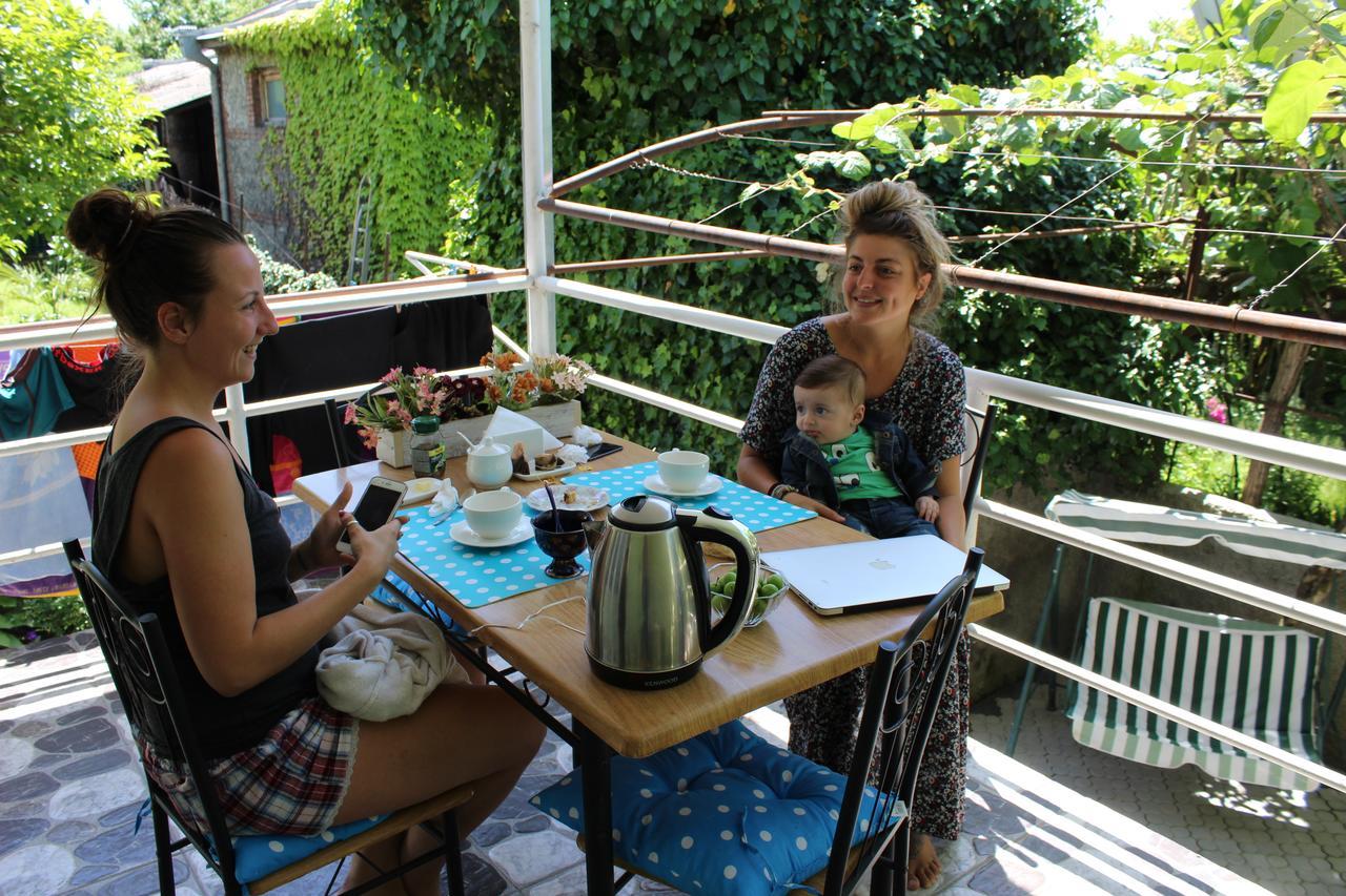La Deka Guesthouse Lagodekhi Buitenkant foto