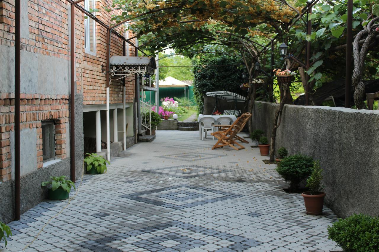 La Deka Guesthouse Lagodekhi Buitenkant foto