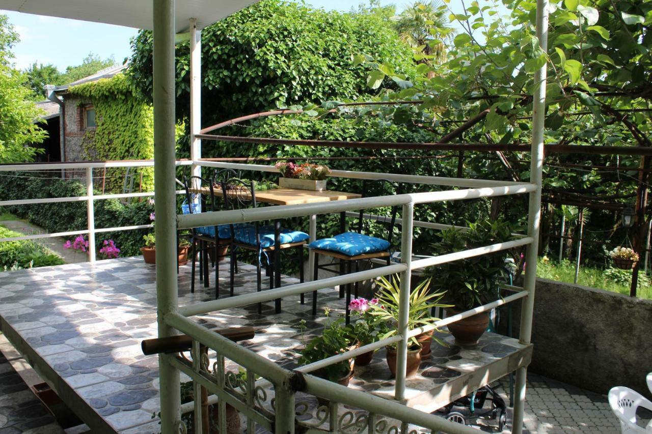 La Deka Guesthouse Lagodekhi Buitenkant foto